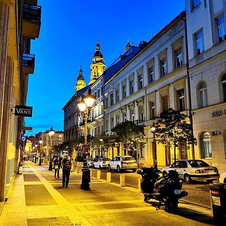 Downtown Studio Next To The Basilica Budapest Exterior photo