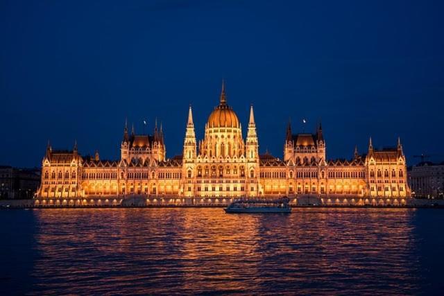 Downtown Studio Next To The Basilica Budapest Exterior photo