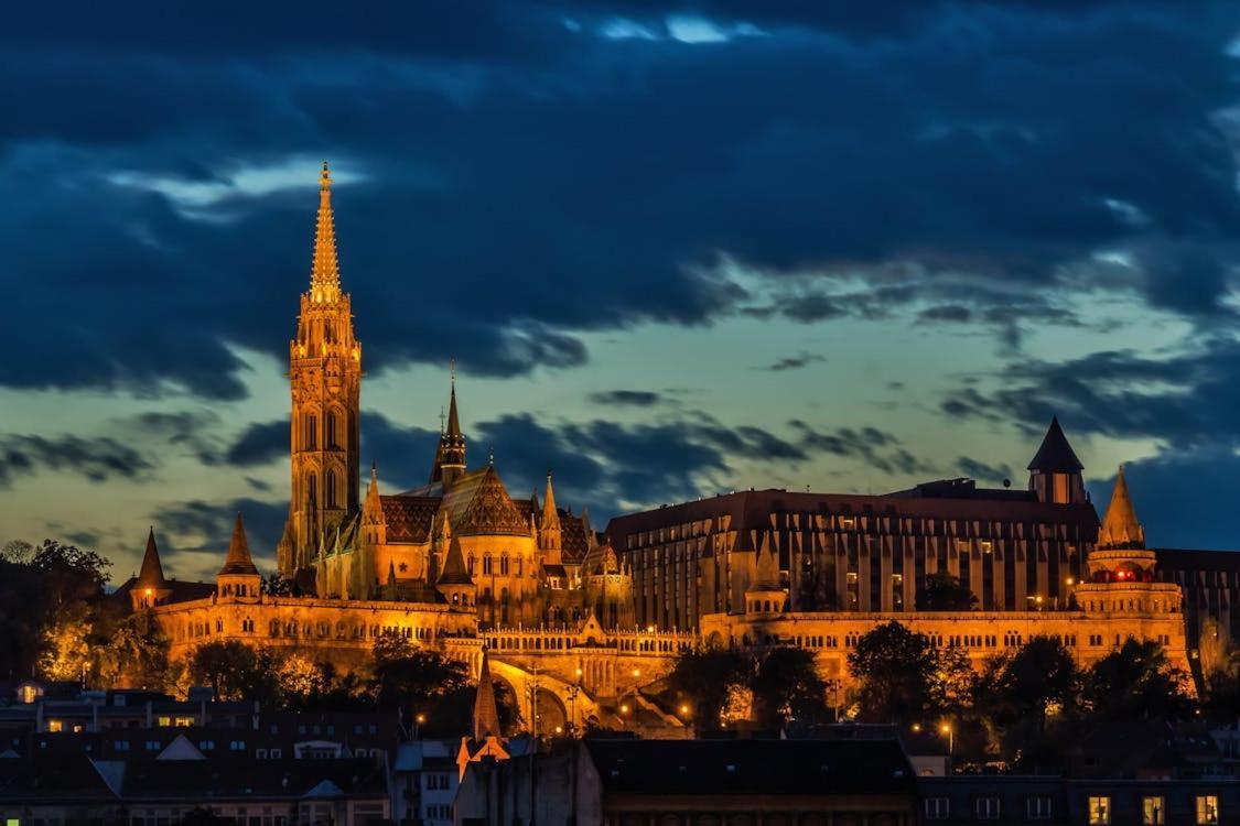 Downtown Studio Next To The Basilica Budapest Exterior photo